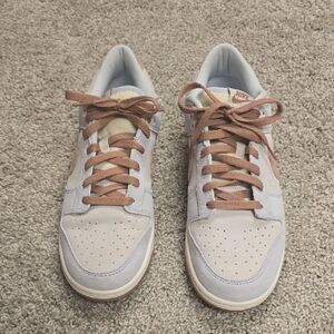 Nike Dunk Fossil Rose Size 10.5 (Great Condition)